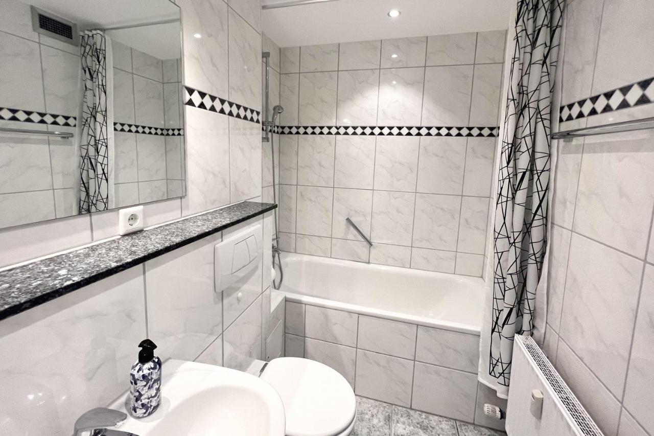 Cozy Apartment In Маленте Екстериор снимка